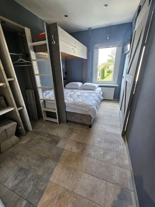 Bed and Breakfast Voormalig Politiebureau Gebruik Welnesstuin Tegen Betaling Ouddorp Exterior foto